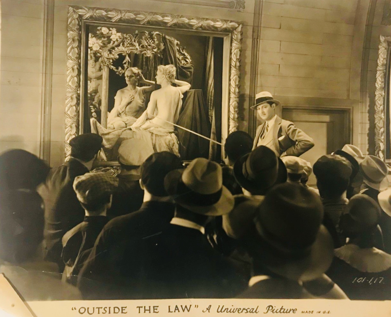  فیلم سینمایی Outside the Law به کارگردانی Tod Browning
