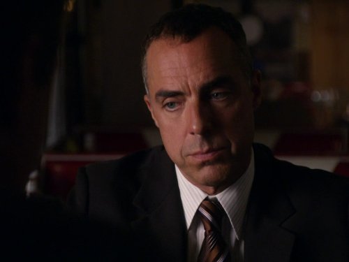 Titus Welliver در صحنه سریال تلویزیونی همسر خوب