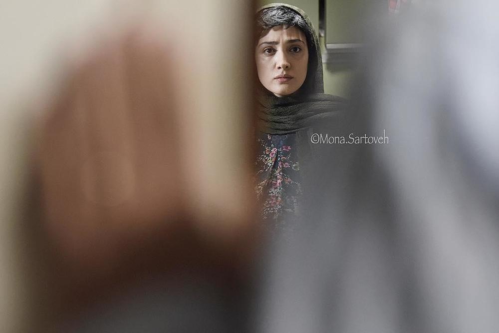 مینا ساداتی در صحنه فیلم سینمایی جشن دلتنگی