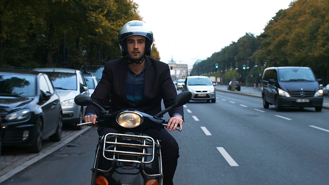 Cem Alkan در صحنه فیلم سینمایی Where Are You Going, Habibi?