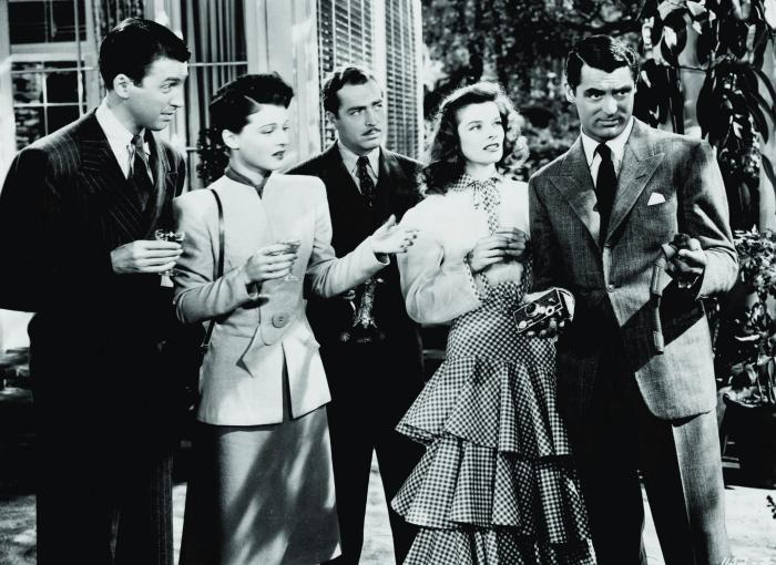 Ruth Hussey در صحنه فیلم سینمایی The Philadelphia Story به همراه کری گرانت، کاترین هپبورن، جیمزاستوارت و جان هوارد