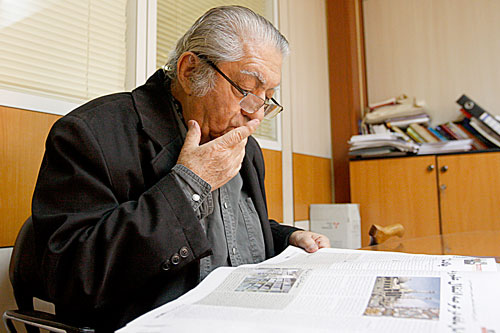 تصویری شخصی از عزت‌الله انتظامی، بازیگر و نویسنده سینما و تلویزیون