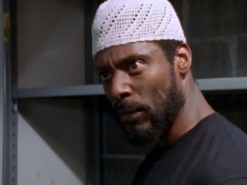 Eamonn Walker در صحنه سریال تلویزیونی از