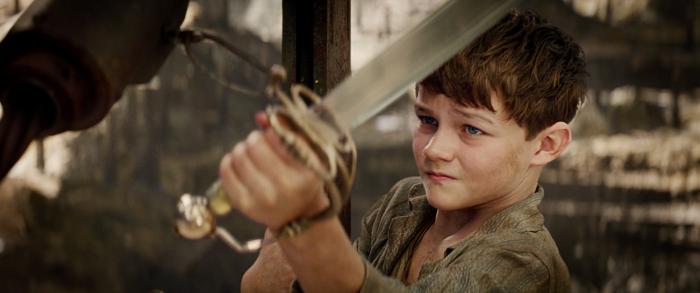 Levi Miller در صحنه فیلم سینمایی پن