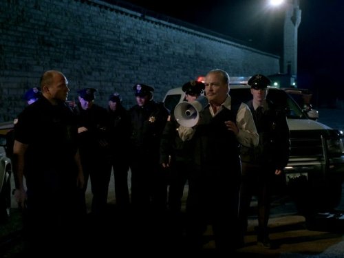 وید اندرو ویلیامز در صحنه سریال تلویزیونی فرار از زندان به همراه استیسی کیچ