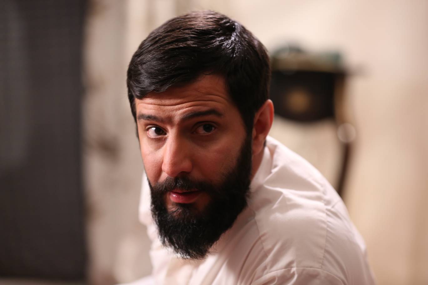  سریال تلویزیونی میراث به کارگردانی امین امانی