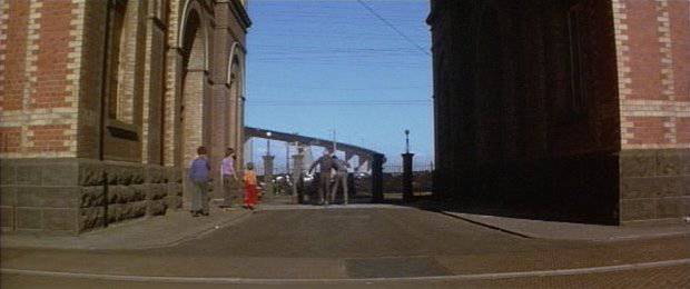  فیلم سینمایی اسپاتزوود به کارگردانی Mark Joffe