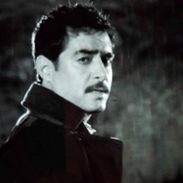 تصویری شخصی از کوروش تهامی، بازیگر سینما و تلویزیون