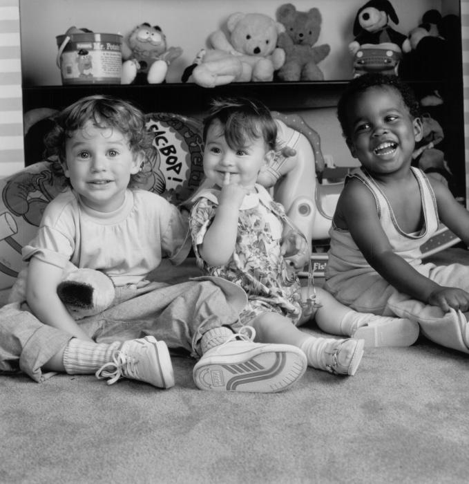  فیلم سینمایی ببین کی داره حرف می زنه به کارگردانی Amy Heckerling