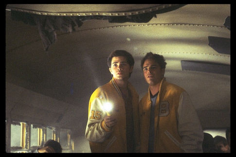 Al Santos در صحنه فیلم سینمایی مترسک های ترسناک 2 به همراه Josh Hammond