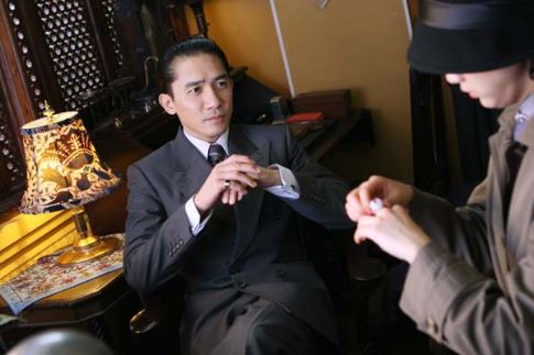  فیلم سینمایی Lust, Caution با حضور Tony Chiu Wai Leung