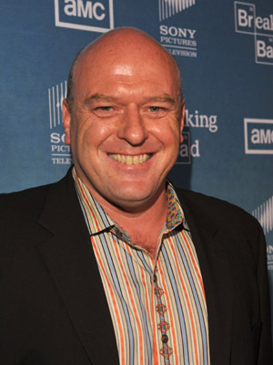 Dean Norris در صحنه سریال تلویزیونی برکینگ بد