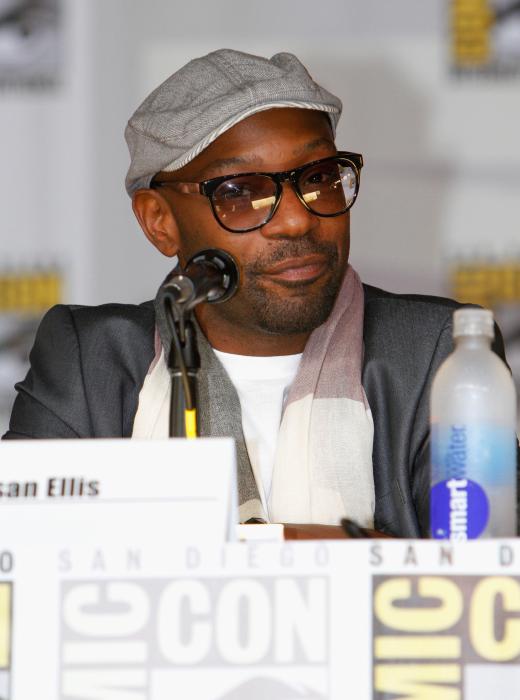 Nelsan Ellis در صحنه سریال تلویزیونی خون حقیقی