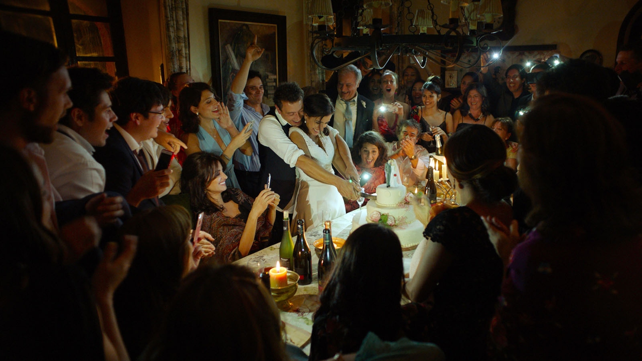 Jordi Bosch در صحنه فیلم سینمایی Everybody Knows به همراه Eduard Fernández، راجر کاسامیجور، Elvira Mínguez و Bárbara Lennie