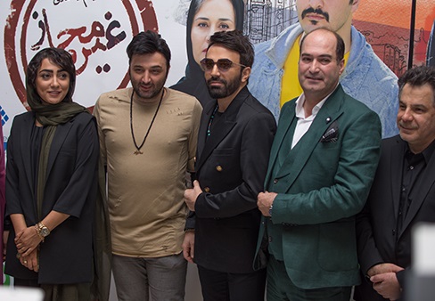 محمد حسین عامری پویا در اکران افتتاحیه فیلم سینمایی غیر مجاز