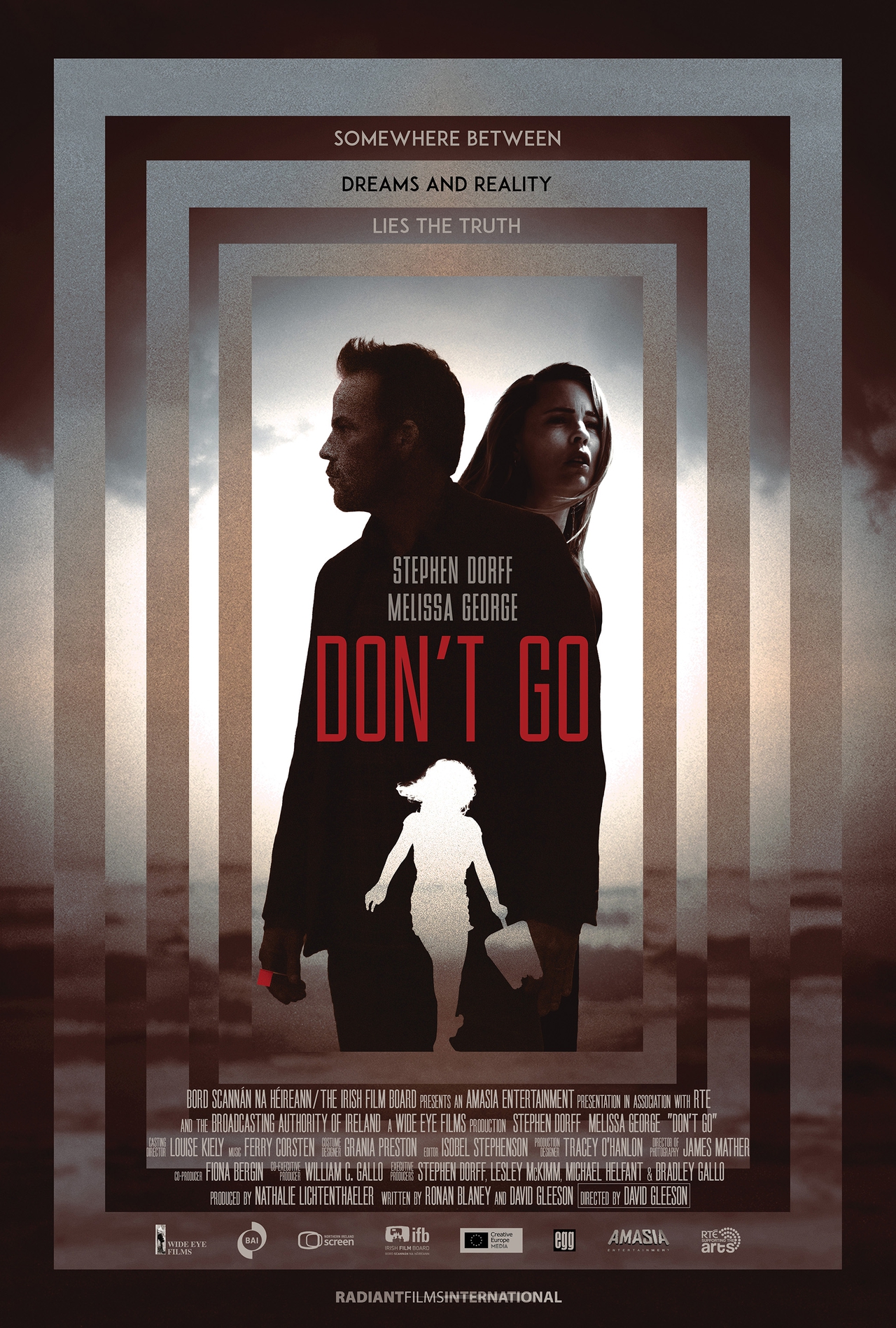 Stephen Dorff در صحنه فیلم سینمایی Don't Go به همراه Melissa George