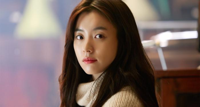 Hyo-ju Han در صحنه فیلم سینمایی The Beauty Inside