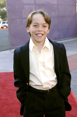 Connor Price در صحنه فیلم سینمایی فیلم مرد سیندرلایی