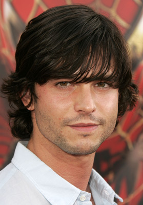 Jason Behr در صحنه فیلم سینمایی مرد عنکبوتی ۲