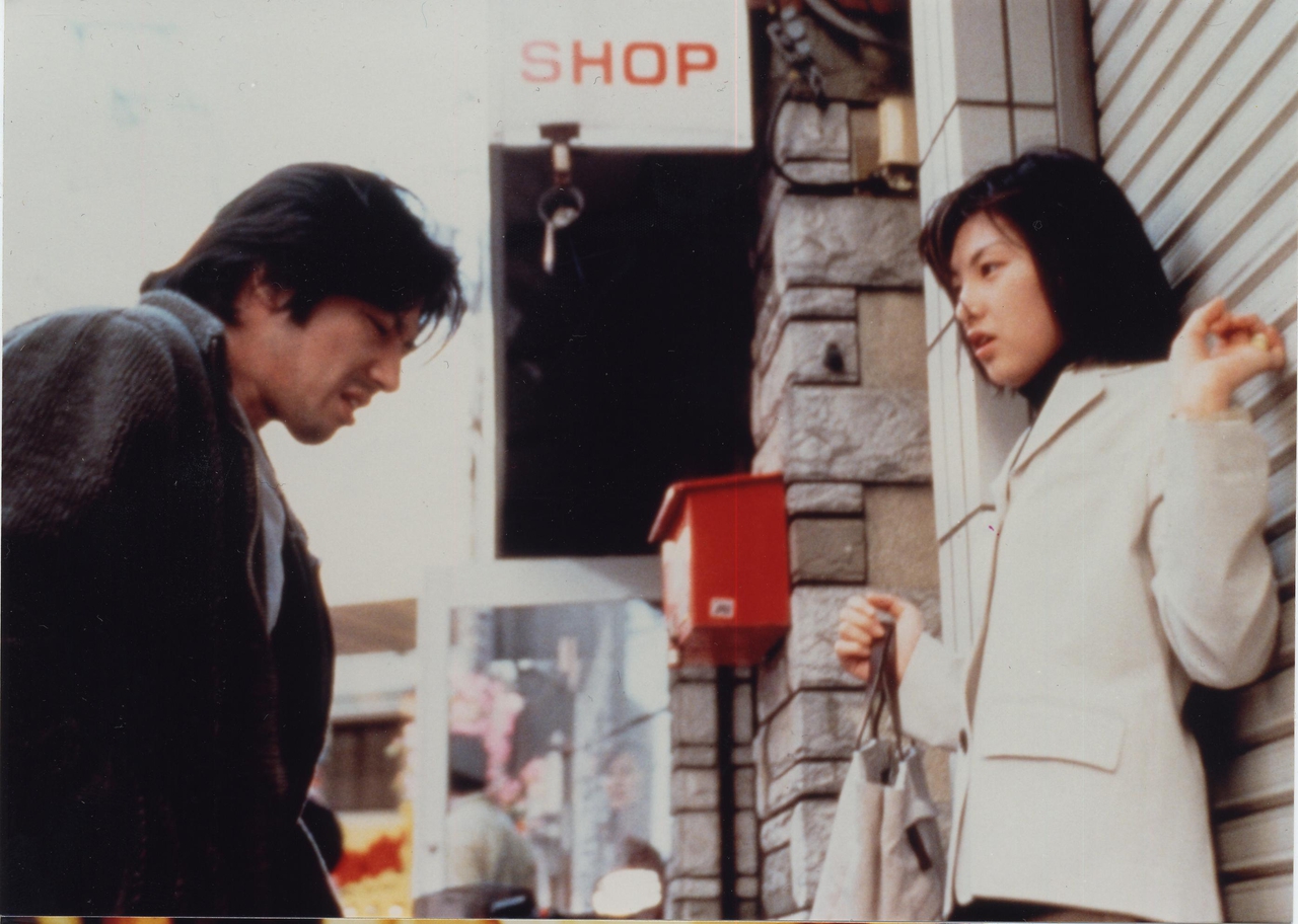 هیرویوکی سانادا در صحنه فیلم سینمایی First Love به همراه Rena Tanaka
