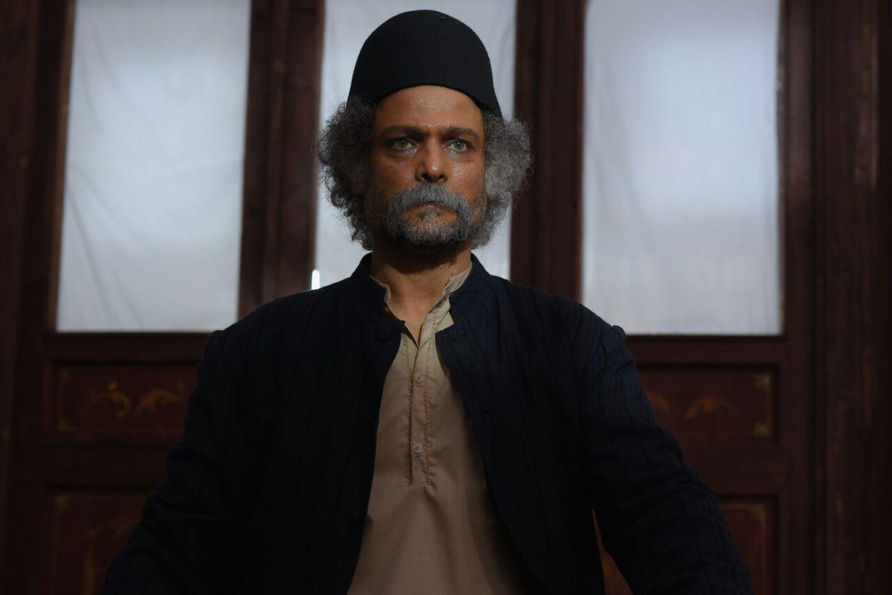 حسین یاری در صحنه فیلم سینمایی داش آکل