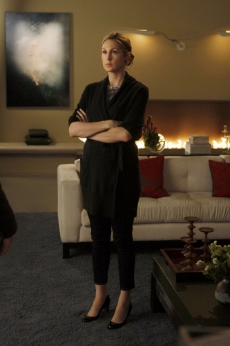 Kelly Rutherford در صحنه سریال تلویزیونی دختر شایعه ساز