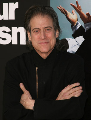 Richard Lewis در صحنه سریال تلویزیونی زیاد ذوق زده نشو