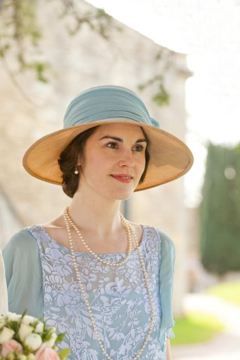 Michelle Dockery در صحنه سریال تلویزیونی دانتون ابی