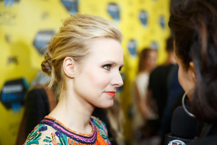 کریستن بل در صحنه فیلم سینمایی ورونیکا مارس