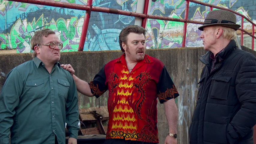 Tom Mayhue در صحنه سریال تلویزیونی Trailer Park Boys: Out of the Park به همراه Mike Smith و Robb Wells