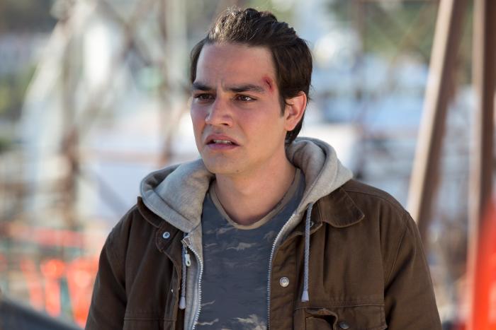 دنیل زواتو در صحنه سریال تلویزیونی ترس از مردگان متحرک