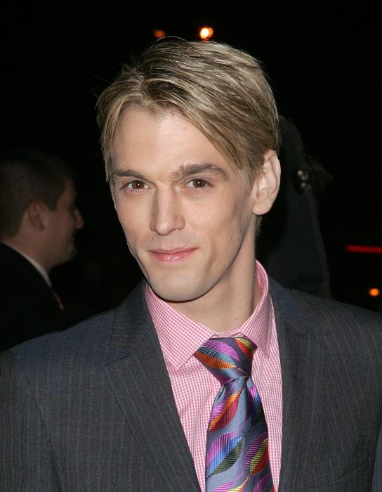 Aaron Carter در صحنه فیلم سینمایی بی استفاده (بلا استفاده)