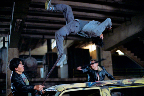 Tony Jaa در صحنه فیلم سینمایی The Protector