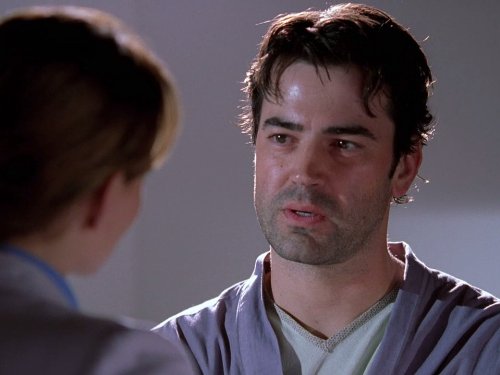 Ron Livingston در صحنه سریال تلویزیونی دکتر هاوس