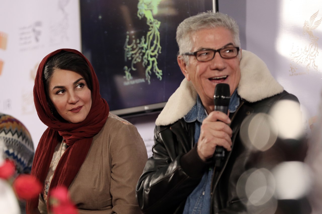 محمدعلی باشه‌آهنگر در اکران افتتاحیه فیلم سینمایی سرو زیر آب به همراه ستاره اسکندری