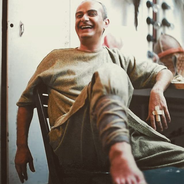 تصویری شخصی از علی عمرانی، بازیگر و کارگردان سینما و تلویزیون