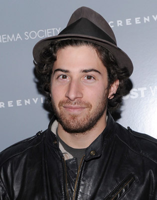 Jake Hoffman در صحنه فیلم سینمایی سایه نویس