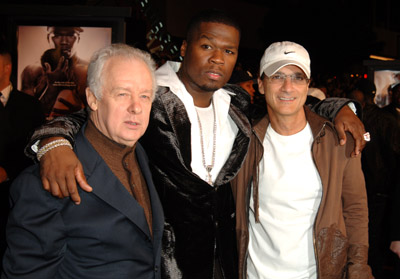 Jimmy Iovine در صحنه فیلم سینمایی Get Rich or Die Tryin' به همراه Jim Sheridan و 50 Cent