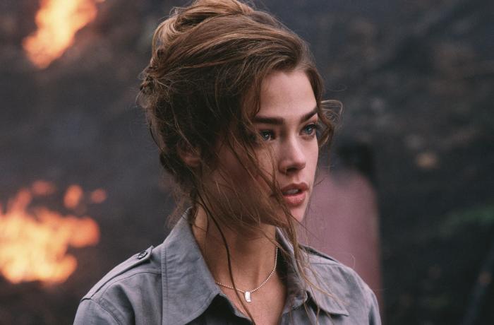  فیلم سینمایی دنیا کافی نیست با حضور Denise Richards