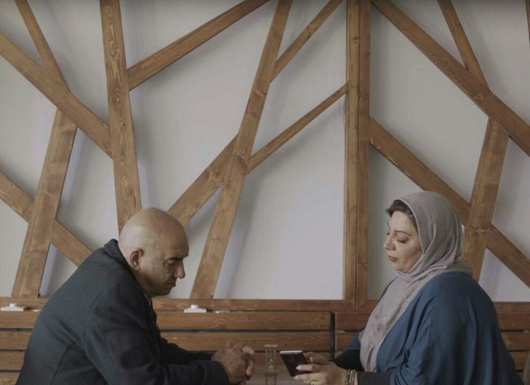 احسان امانی در صحنه فیلم سینمایی شماره 17 سهیلا به همراه زهرا داوودنژاد