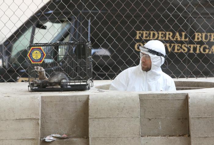 T.J. Thyne در صحنه سریال تلویزیونی استخوان ها