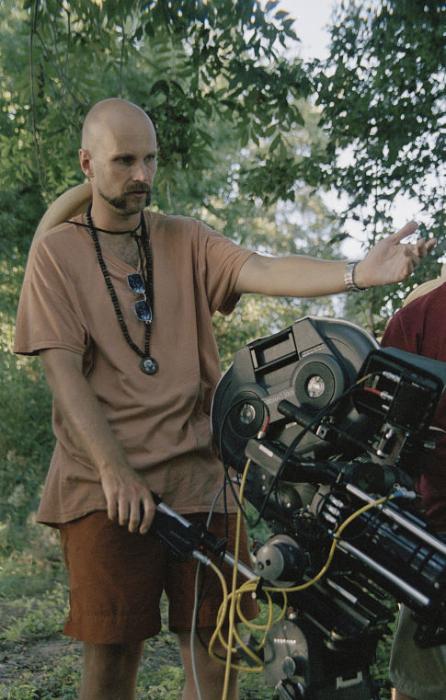 Marcus Nispel در صحنه فیلم سینمایی کشتار با اره برقی در تگزاس