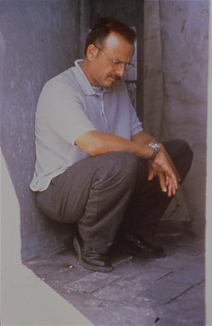 Joe Pantoliano در صحنه فیلم سینمایی ممنتو