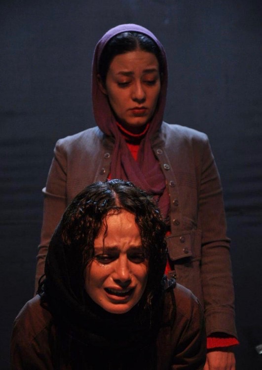  تئاتر قایقانع به کارگردانی بهادر آذری