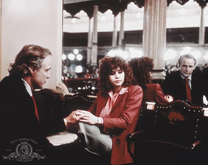 مارلون براندو در صحنه فیلم سینمایی آخرین تانگو در پاریس به همراه Maria Schneider