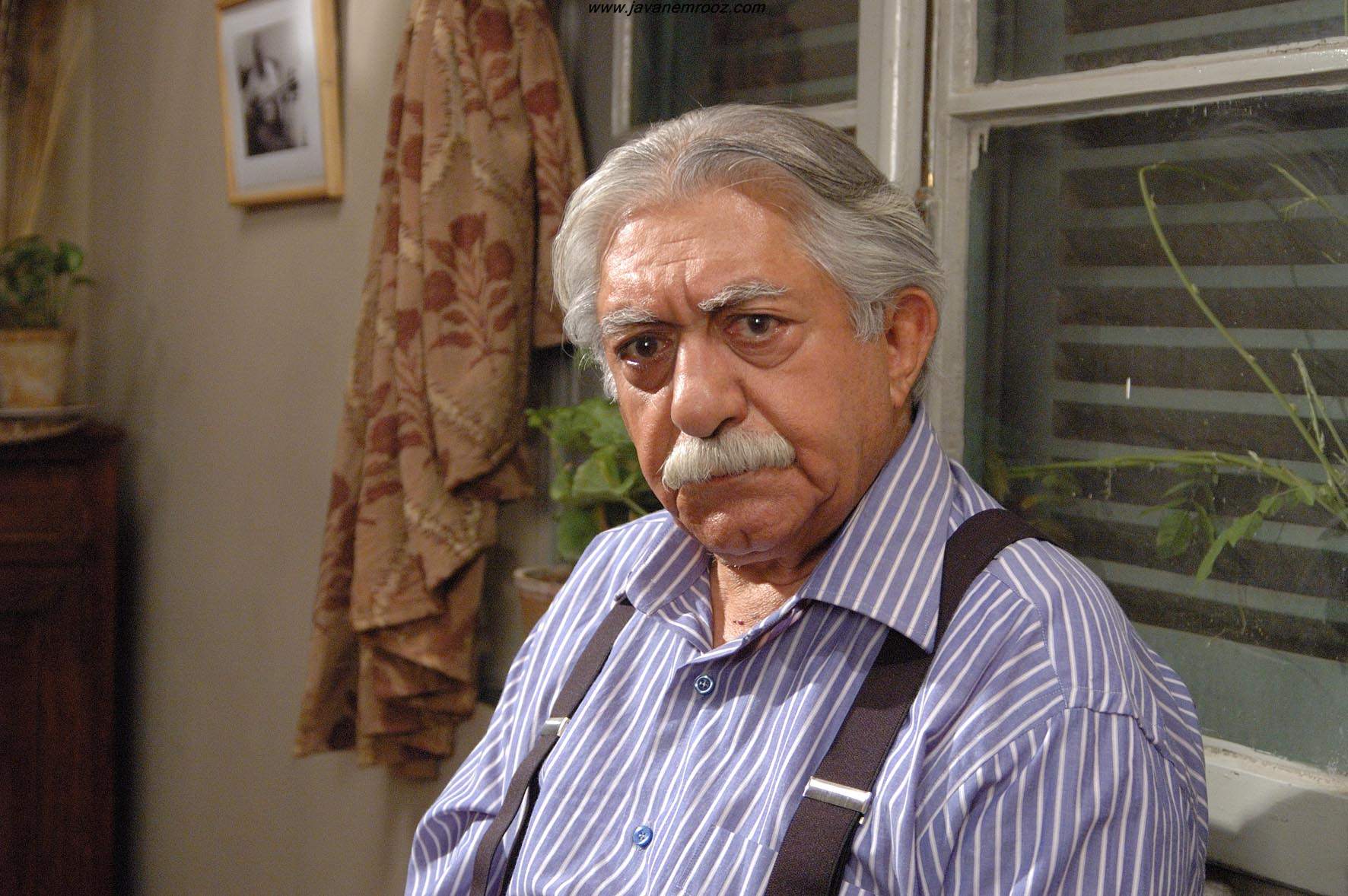 تصویری شخصی از عزت‌الله انتظامی، بازیگر و نویسنده سینما و تلویزیون