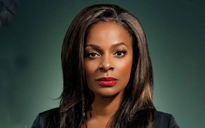 Vanessa Bell Calloway در صحنه فیلم سینمایی امواج سرخ