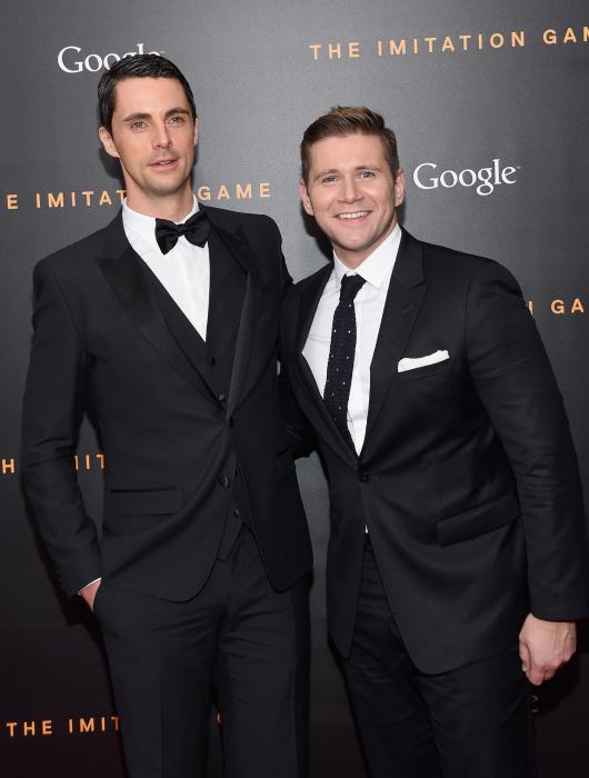 آلن لیچ در صحنه فیلم سینمایی بازی تقلید به همراه متیو گود