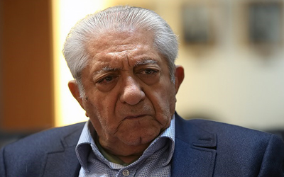 تصویری شخصی از عزت‌الله انتظامی، بازیگر و نویسنده سینما و تلویزیون