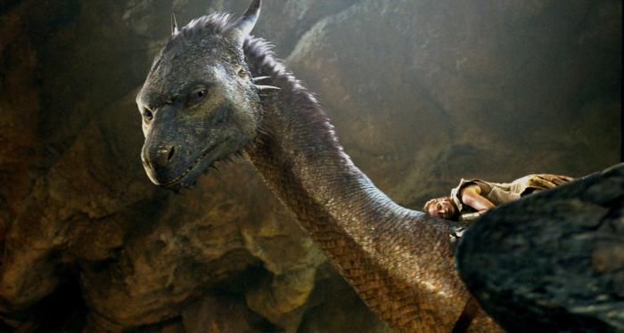 سینا گویلوری در صحنه فیلم سینمایی پسر اژدها سوار